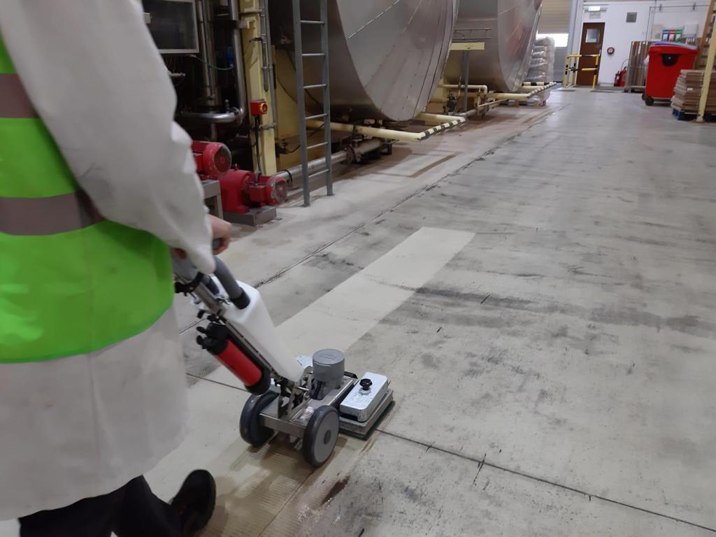 Schone industriële bedrijfsvloer